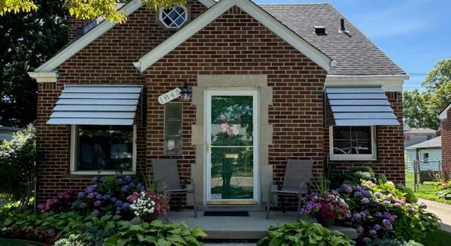 Photo of 1845 Edgewood St, Dearborn, MI 48124