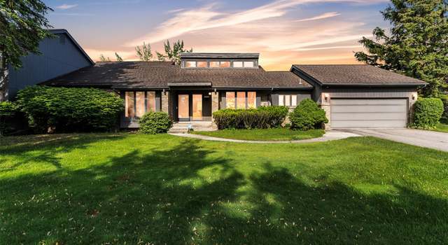 Photo of 5520 Ridgewood, West Bloomfield, MI 48322