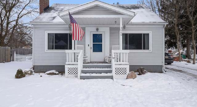 Photo of 3660 Mill St, Hartland, MI 48353