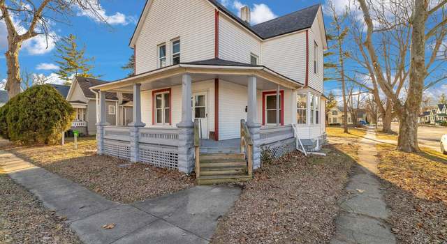 Photo of 927 Willow St, Port Huron, MI 48060