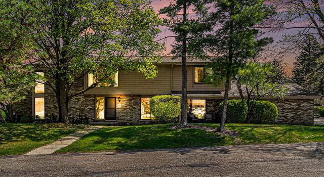 Photo of 7346 Creek View Ct, West Bloomfield, MI 48322