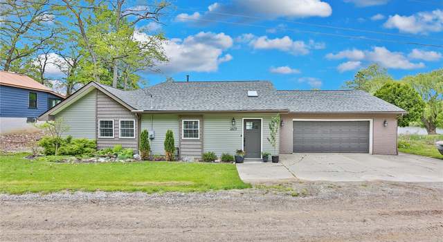 Photo of 2679 Lakeview Dr, Ortonville, MI 48462