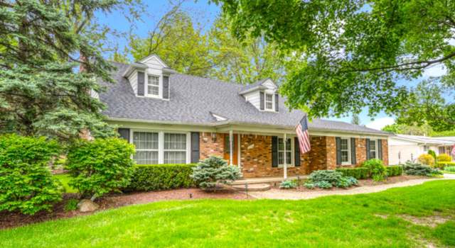 Photo of 35166 Drake Heights Dr, Farmington, MI 48335