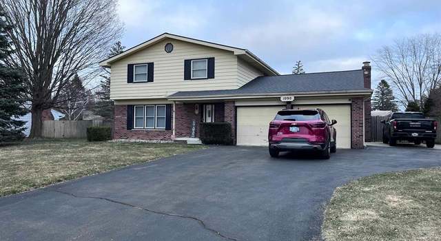 Photo of 1090 Cabot Dr, Flint, MI 48532