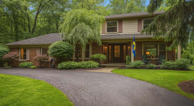 Photo of 11187 Shadywood Dr, Brighton, MI 48114