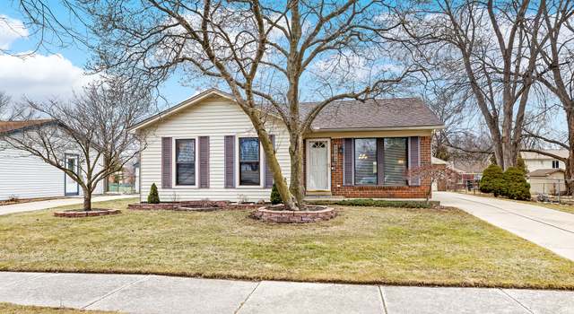 Photo of 25302 Montebello Dr, Woodhaven, MI 48183