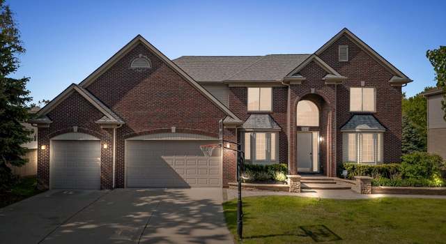 Photo of 1231 Burns Dr, Troy, MI 48083