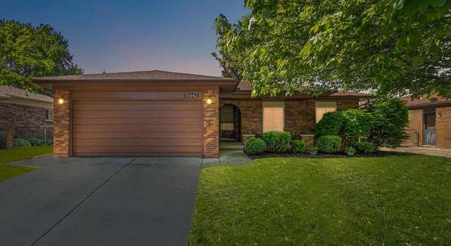 Photo of 15442 Lincolnshire Ln, Fraser, MI 48026