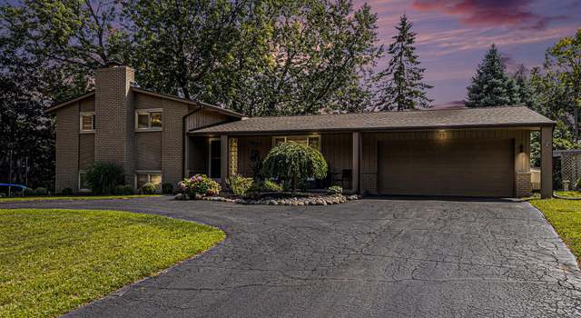 Photo of 6507 Amy Dr, Clarkston, MI 48348