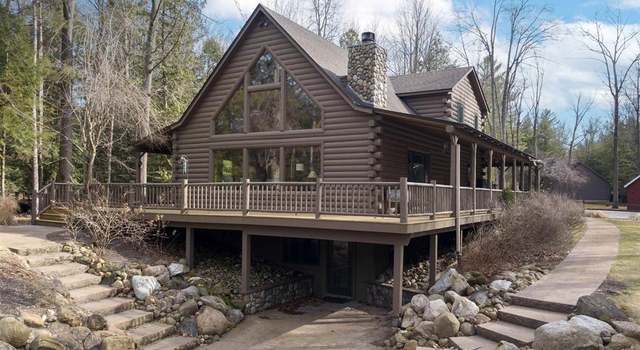 Photo of 693 E Edenville Lake Dr, Hope, MI 48628