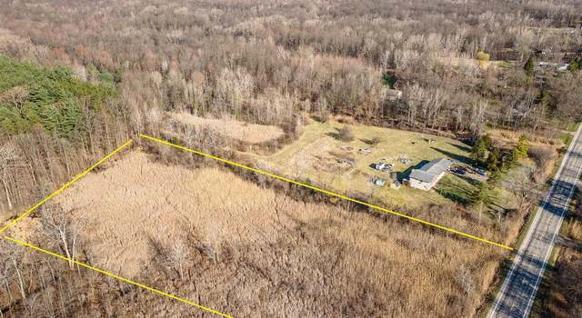 Photo of 29230 Sumpter Rd, New Boston, MI 48111