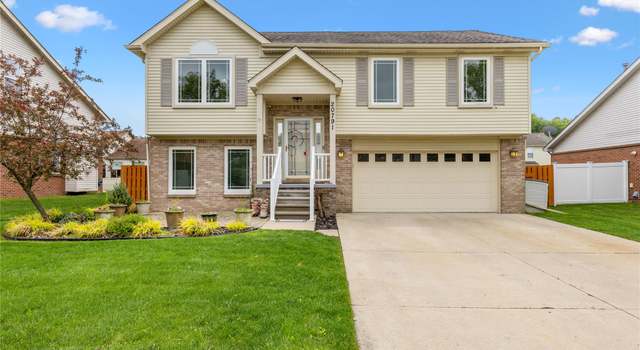 Photo of 20791 Busenbark Ln, Brownstown, MI 48183