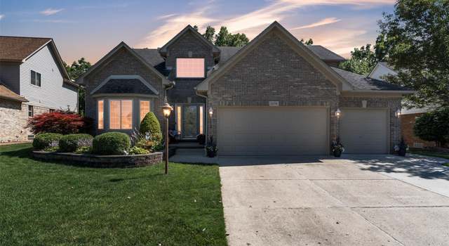 Photo of 26701 Hawthorne Blvd, Flat Rock, MI 48134