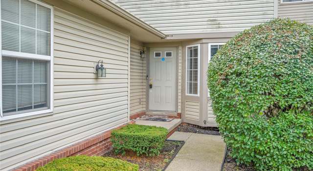 Photo of 1236 University Dr, Pontiac, MI 48342