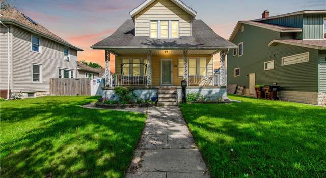 Photo of 414 Riverview Ave, Monroe, MI 48162