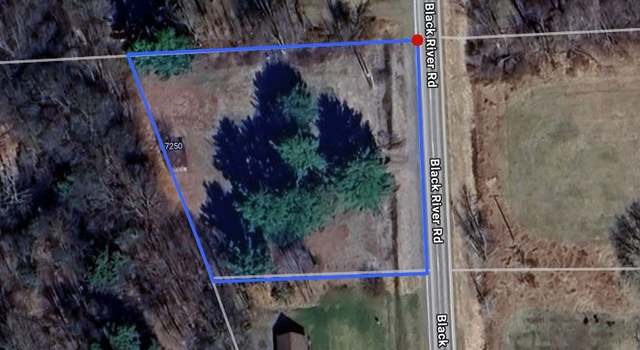 Photo of 7250 Black River Rd, Croswell, MI 48422