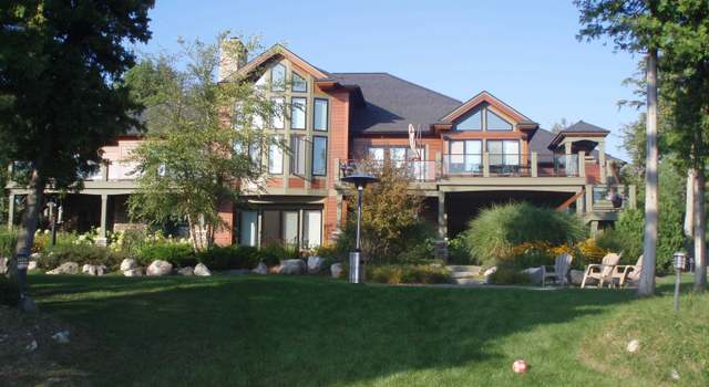Photo of 6579 Woods Creek Dr, Charlevoix, MI 49720
