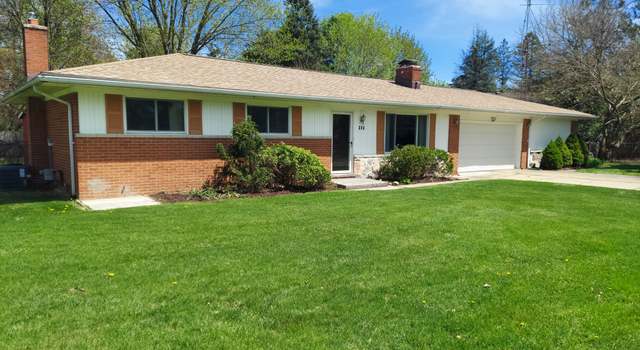Photo of 365 Glasgow Dr, White Lake, MI 48386