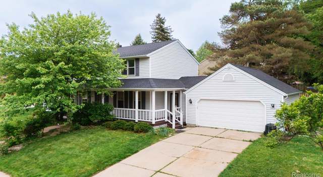 Photo of 1755 Country View Dr, Okemos, MI 48864