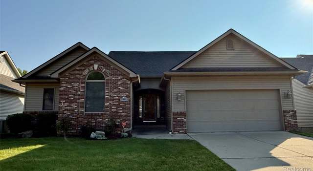Photo of 1410 Mallard Dr #57, Burton, MI 48509