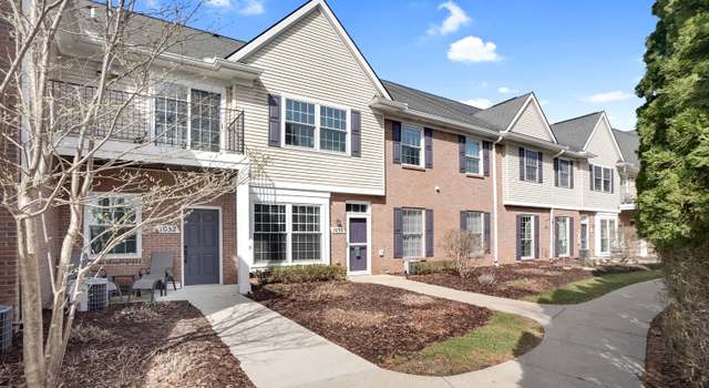 Photo of 1030 Shiawassee Cir, Howell, MI 48843