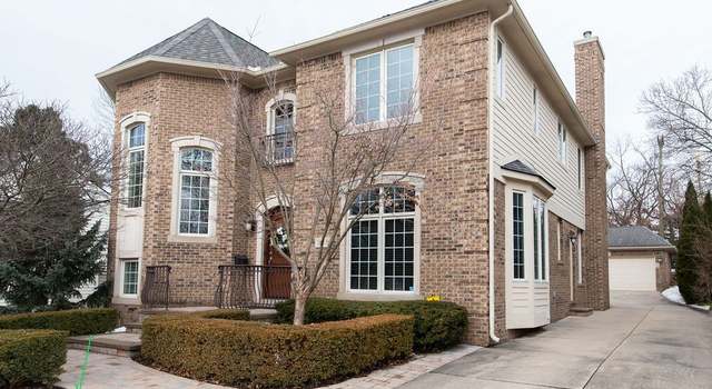 Photo of 328 Glendale Ct, Rochester, MI 48307