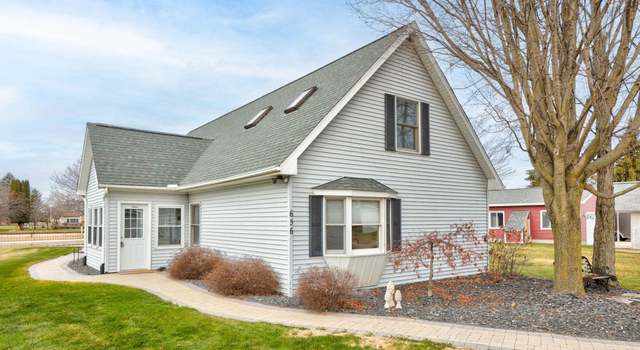 Photo of 656 Burt Ct, Au Gres, MI 48703