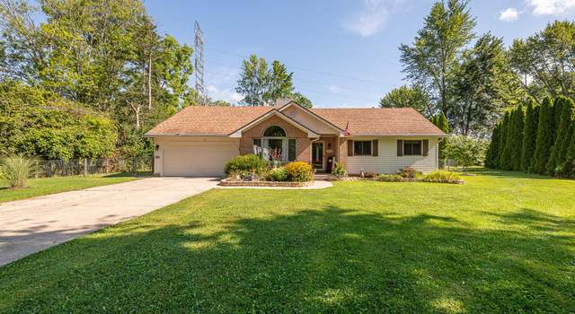 Photo of 24433 Dugan Dr, Huron Charter Township, MI 48164