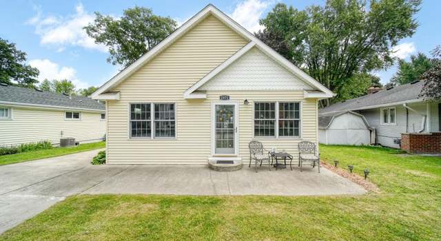 Photo of 2571 Parkway Dr, Manitou Beach, MI 49253