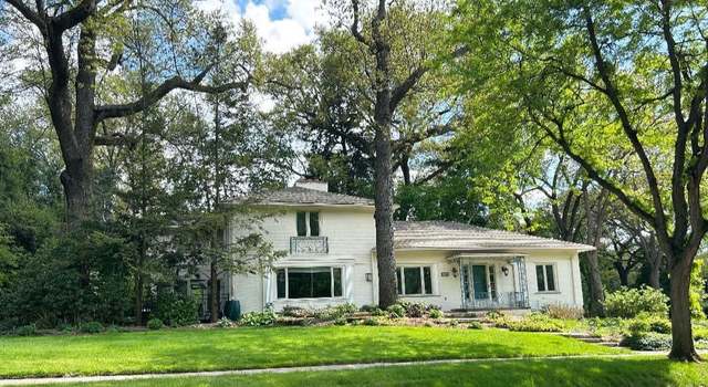 Photo of 8775 Lincoln Dr, Huntington Woods, MI 48070