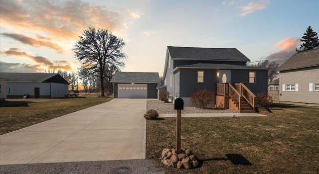 Photo of 8 S Miller St, Sebewaing, MI 48759