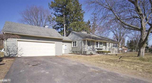Photo of 2596 Elsinore Drive Dr, Waterford, MI 48328