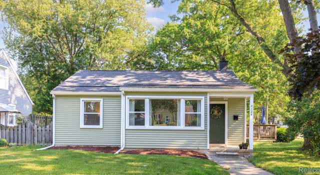 Photo of 4124 Catalpa Dr, Berkley, MI 48072