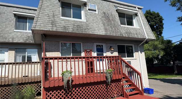 Photo of 152 Ladd Rd #1, Walled Lake, MI 48390