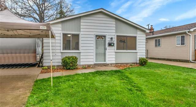 Photo of 27874 Brettonwoods St, Madison Heights, MI 48071
