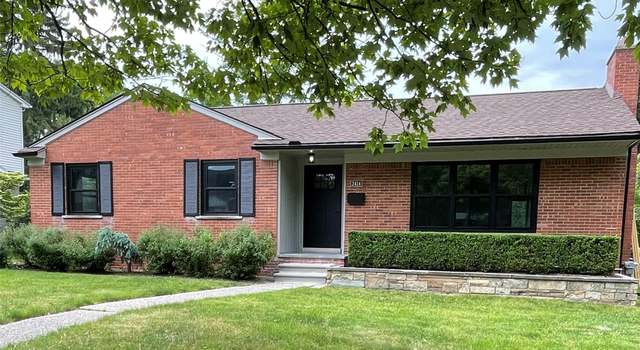 Photo of 2414 Hawkins Ave, Royal Oak, MI 48073