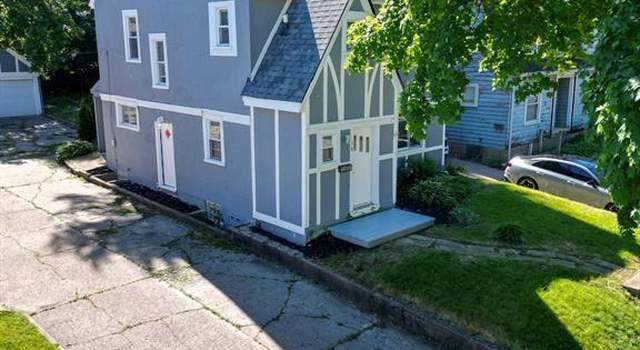 Photo of 14 Utica Rd, Pontiac, MI 48341