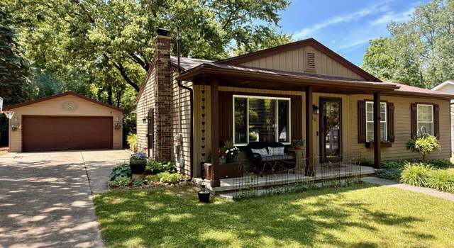 Photo of 316 Colfax St, Fenton, MI 48430