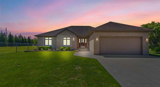 Photo of 15144 Vincent Dr, Sterling Heights, MI 48313