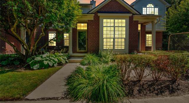 Photo of 10104 Jasmine Dr, Walled Lake, MI 48390
