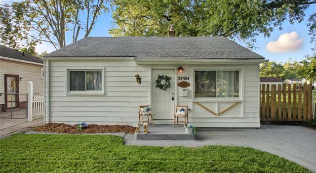 Photo of 24324 Mcdonald St, Dearborn Heights, MI 48125