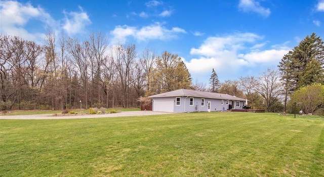Photo of 3150 W Wardlow Rd, Highland, MI 48357