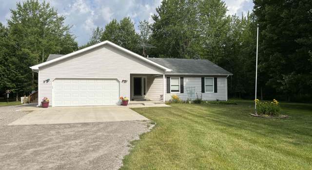 Photo of 2262 Hull Rd, Standish, MI 48658