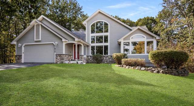 Photo of 11826 Ridge View Dr, Rapid City, MI 49676