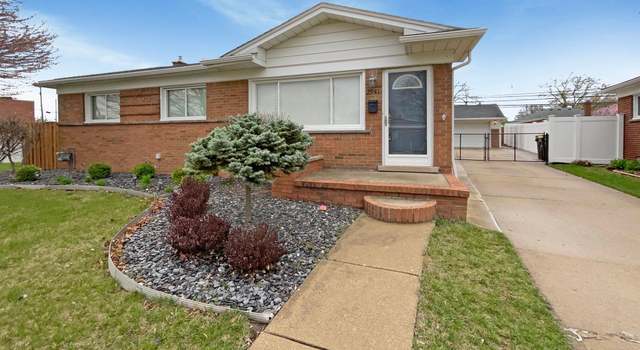 Photo of 2941 Norwood Dr, Trenton, MI 48183