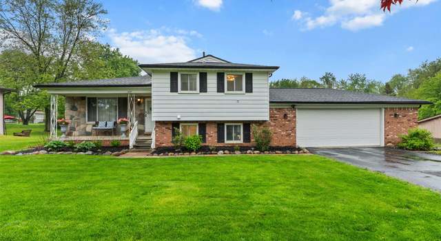 Photo of 207 Old Perch Rd, Rochester Hills, MI 48309