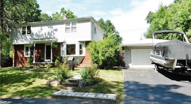 Photo of 4220 Fallow St, West Bloomfield, MI 48323