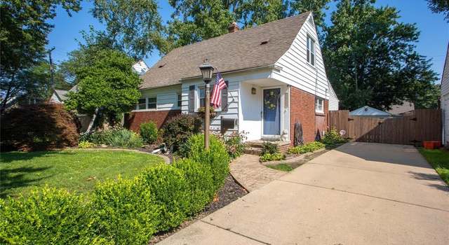 Photo of 20607 Lancaster St, Harper Woods, MI 48225