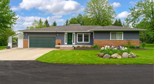 Photo of 60 E Oakwood Rd, Oxford, MI 48371
