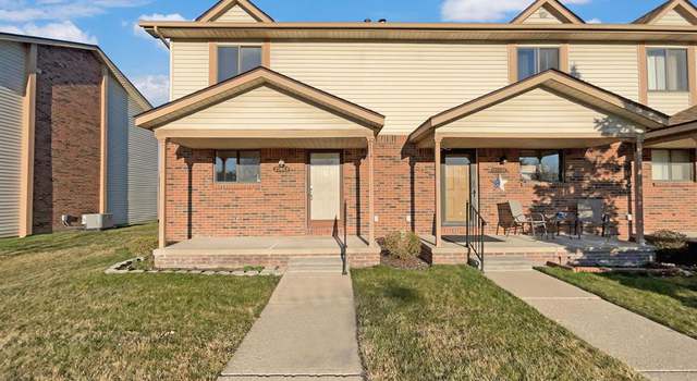 Photo of 25983 New Forest Ct, Chesterfield Twp, MI 48051